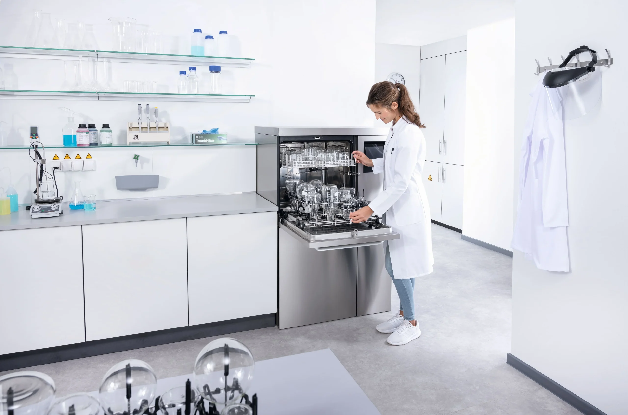 Miele PLW 8636 LAB MON Laboratuvar tipi yıkama ve dezenfeksiyon makinesi 11 Miele PLW 8636 LAB MON Laboratuvar tipi yıkama ve dezenfeksiyon makinesi - Görsel 9